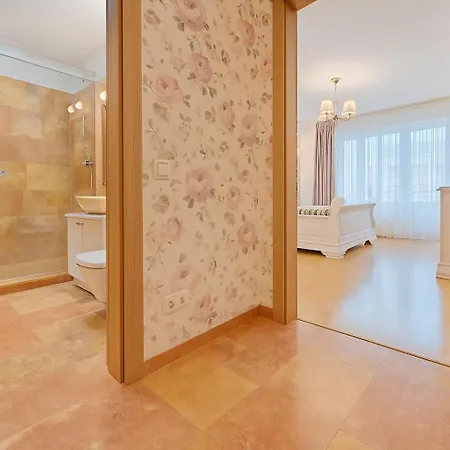 아파트 Pink Park Loft 부쿠레슈티